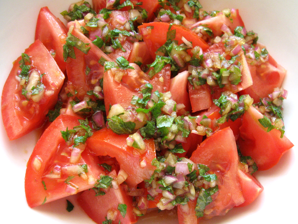 Tomato and shiso salad